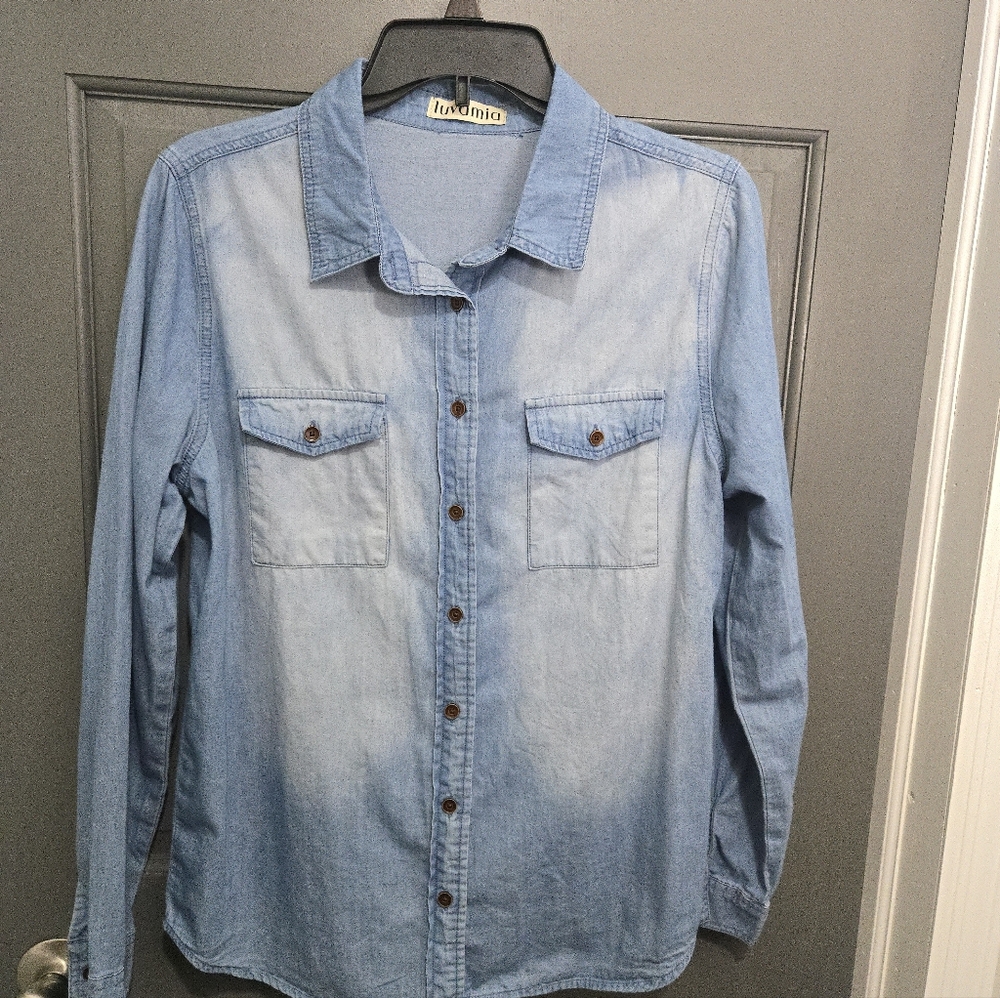 Light Blue Chambray Shirt